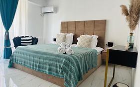B&S Boutique Studio